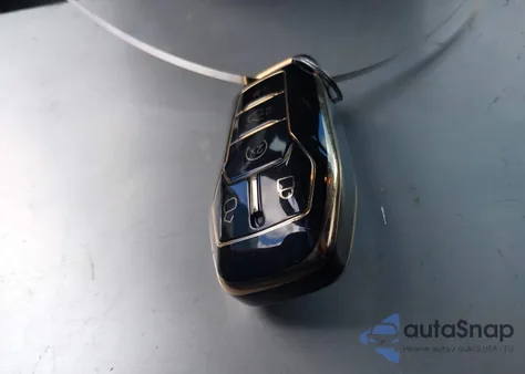 2015 Ford Mustang V6 из США, поврежденный, VIN 1FA6P8AM1F5338840